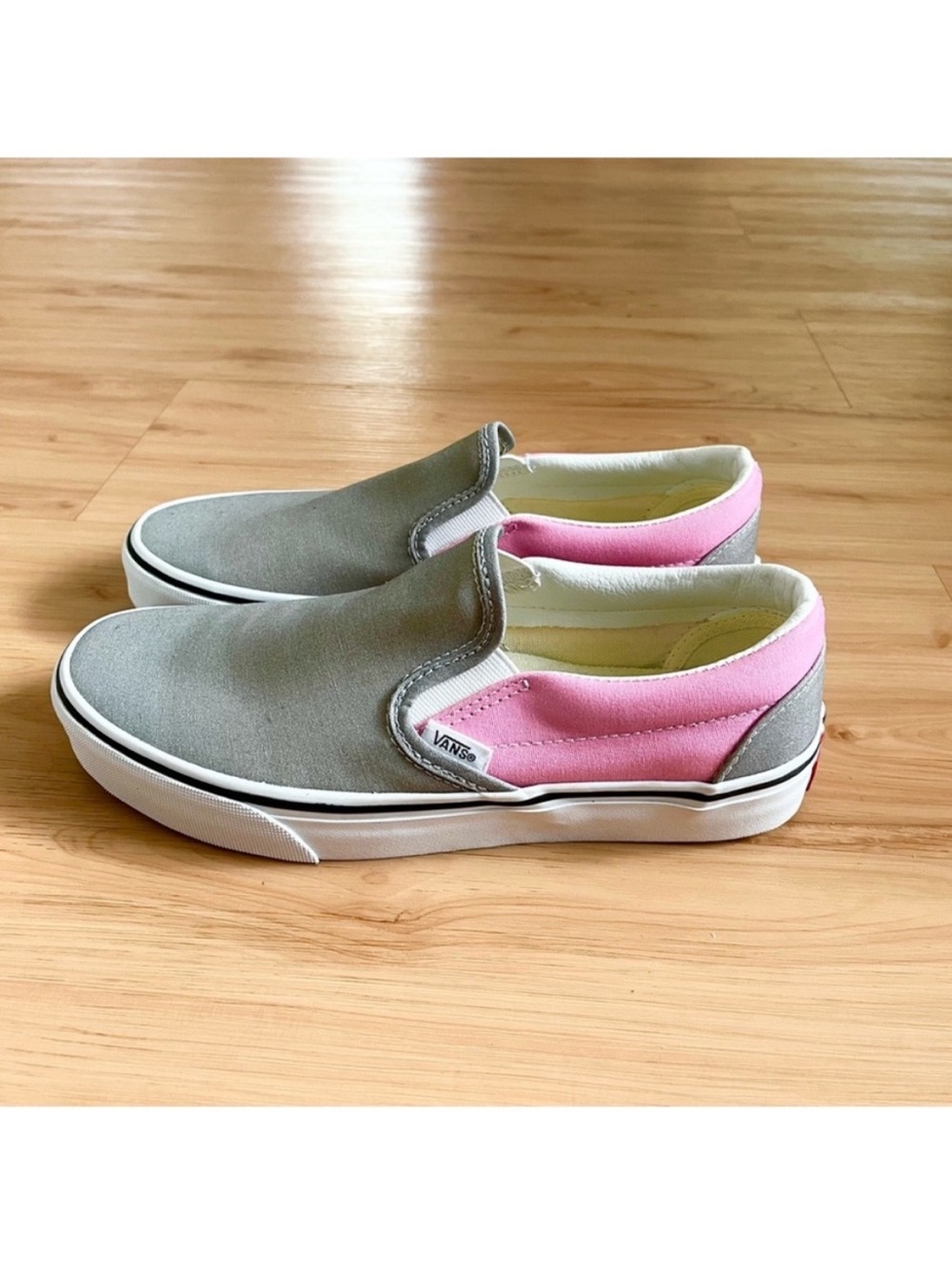 Vans Classic Slip On Women
Shoes 8.5 US